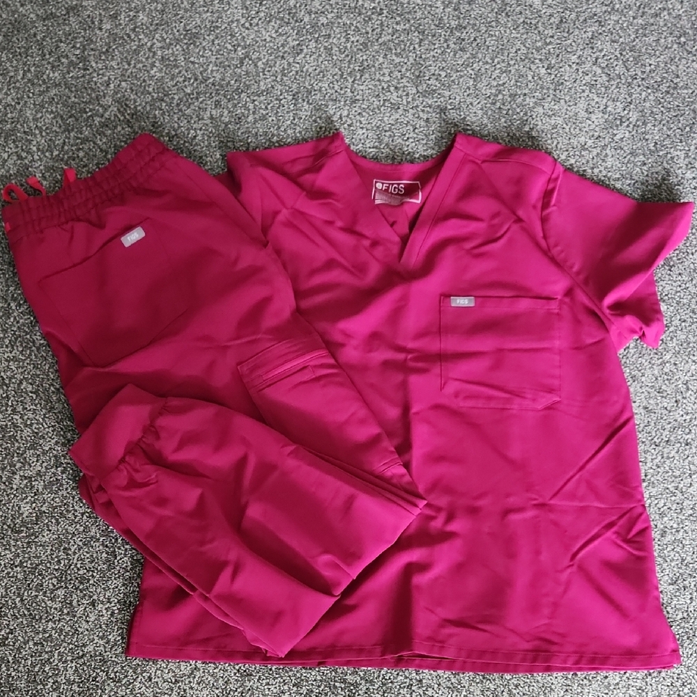 Figs Dark Majenta Scrub Set - Catarina Top & Uman Joggers XXL